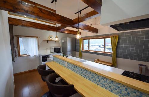 Saiki House | Relax at 渚泊 RENAClDO 浜や: Family-Friendly Retreat
