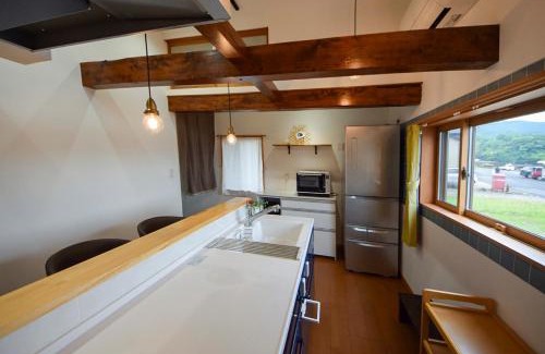 Saiki House | Relax at 渚泊 RENAClDO 浜や: Family-Friendly Retreat