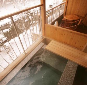 Shidotaira Hotel | Relax at 游泉志だて: Hot Tub, Breakfast & Great Reviews