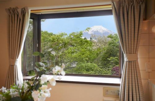 Yamanakako Apartment | Discover湖の辺の宿時翠: Pet & Child Friendly Retreat