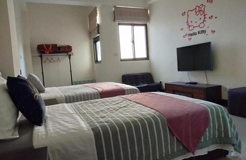 Jinning Villa | Seaside Haven: Child-Friendly Stay with Kitchen Amenities