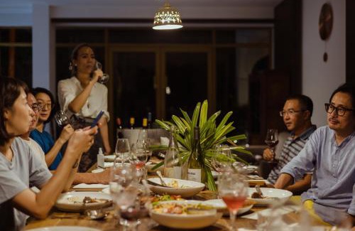 Dongshan Bed & Breakfast | Dao Villa: Guest Rated 9.1 with Pool & Pet-Friendly Perks