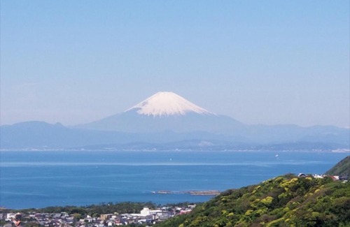 Yokosuka Hotel | Family-Friendly 湘南リリーフ with Hot Tub & Accessible Features