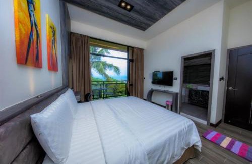 Xiaoliuqiu House | Stunning Oceanfront Retreat at 源和居旅宿 with Pool Access