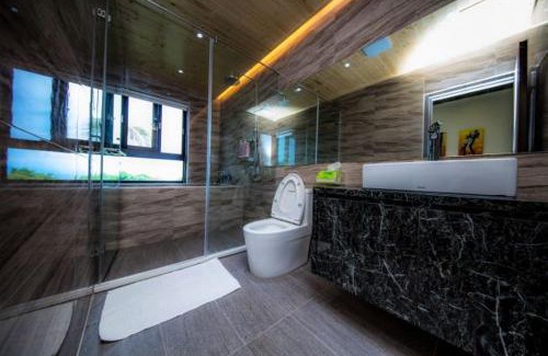 Xiaoliuqiu House | Stunning Oceanfront Retreat at 源和居旅宿 with Pool Access