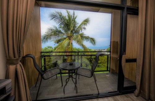 Xiaoliuqiu House | Stunning Oceanfront Retreat at 源和居旅宿 with Pool Access