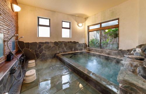 Matsuzaki House | Exclusive Retreat at 御宿あさか: Private Onsen Experience