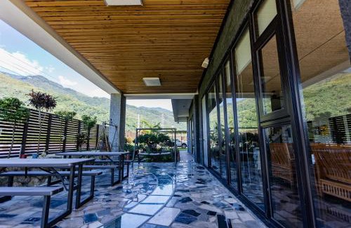 Guanshan House | Discover Relaxation at 漫步月眉民宿 - Wheelchair Accessible Stay