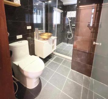 Dongshan House | Riverside Retreat: Pet & Child Friendly, Rated 9/10