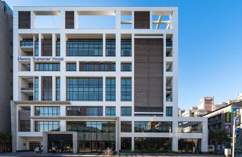 Zhongzheng Hotel | Family-Friendly Retreat at Hanns Summer - Rated 9/10