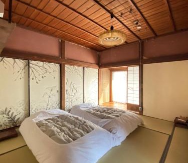 Isa House | 無為自然 -old Samurai residence-