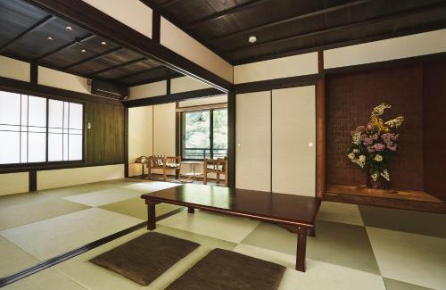 Tanabe House | 熊野四季亭