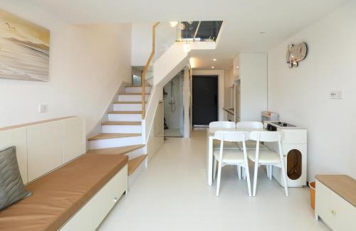 Sifang District Apartment | Family-Friendly Stay at 珺主民宿: Enjoy Comfort and Value