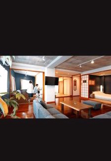 Kumoji Apartment | Discover 琉球モダン宿りゅうだん: 4-Star Family Retreat