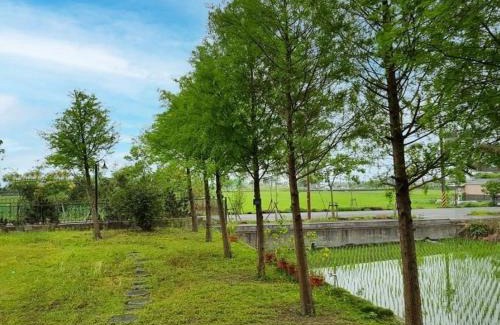Dongshan Villa | Idyllic 田園城堡包棟民宿: Pet & Child Friendly Oasis
