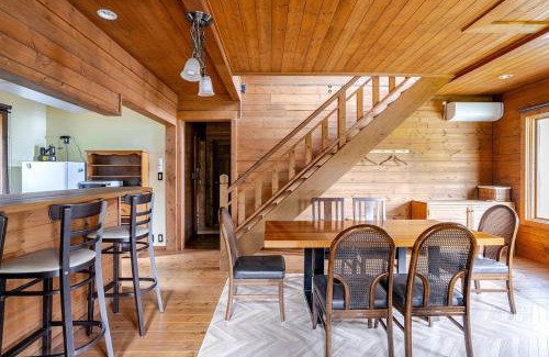 Iimori Villa | Chic Log Cabin Near Hakuba Ski Resort - 9.7/10 Rating