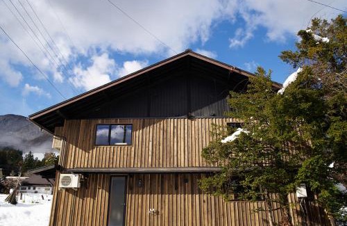 Hakuba House | Discover DarkHorse @Hakuba: Pet-Friendly Getaway with Hot Tub