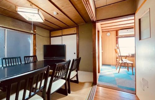 Shirahama House | Oceanfront Comfort at 皆様お宿 海風 - Pet Friendly Retreat