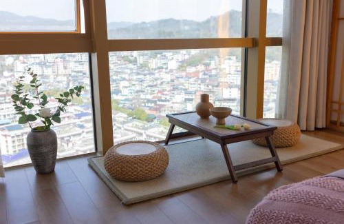 Yongding Apartment | Budget-Friendly Summer Time Homestay with Family Amenities