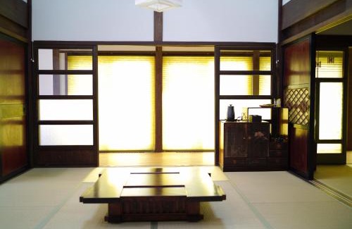 Atsuma Apartment | Majika: Highly Rated Stay with Kitchen & Family Amenities