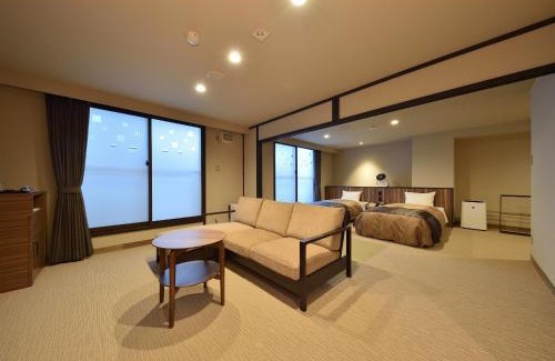 Shirogane Onsen Hotel | Experience Aonobi Yuyu: Family-Friendly Hot Springs Retreat