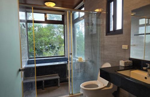 Jiaoxi Cabin | Relax at Jiaoxi Guanjinglou Hot Spring Club - Family Friendly