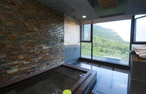 Jiaoxi Cabin | Relax at Jiaoxi Guanjinglou Hot Spring Club - Family Friendly