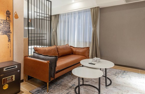 Buji Apartment | Explore Elegant Living at 礼客之家行政公寓