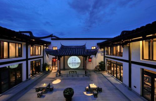 Gulou Hotel | Discover福州三坊七巷三宝宾邸: 5-Star Eco-Friendly Retreat