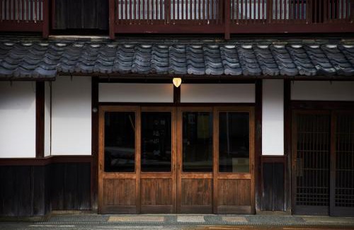 Imazu Apartment | 福田屋: A Family-Friendly 4-Star Retreat with Dining Options