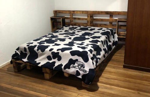 El Vecino House | Highly Rated 福音背包客旅馆 with Family-Friendly Amenities
