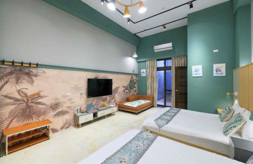 Hualien City Centre House | Pet-Friendly Retreat at 秀森山電梯民宿 Show B&B