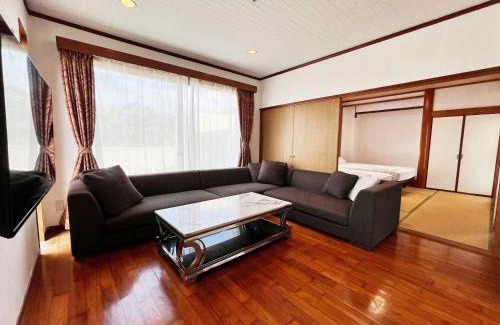 Yamato House | Explore Cocos Harbor: Oceanfront Bliss for Families