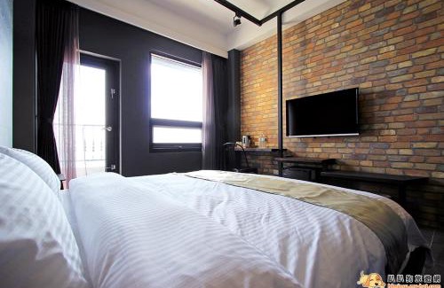 Hualien Bed & Breakfast | Experience窗外的海 - Steps from Ocean Park & Family-Friendly