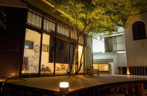 Hakone Villa | Inviting Retreat Near Hakone Tozan Line Station with Hot Tub