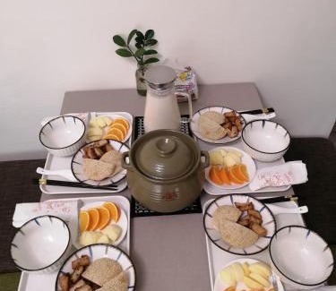 Jincheng House | Experience 紅築民宿: Guest Rated 9.8 with Breakfast & Kitchen