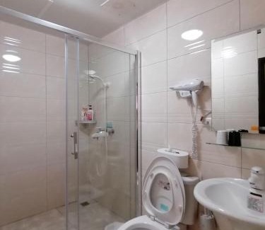 Jincheng House | Experience 紅築民宿: Guest Rated 9.8 with Breakfast & Kitchen