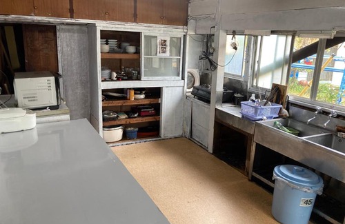 Oshima House | Pet-Friendly Ocean View Stay at 素泊まり民宿とみや