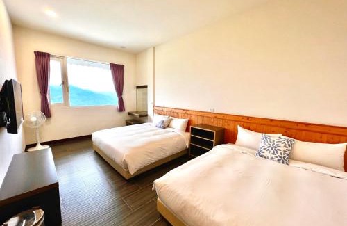 Alishan House | Discover Value at 紫龍星空民宿 - Family-Friendly Retreat