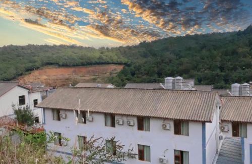 Dongchuan District House | Top-Rated Hongjingxuan Hotel: Pet Friendly & Breakfast Included