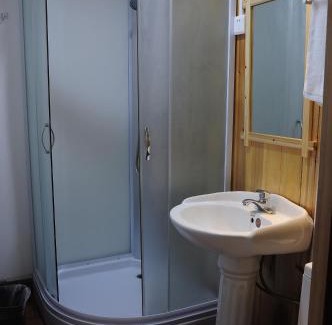 Qiandongnan Hotel | Explore Relaxation at 肇兴溪舍山堂 Creekside Inn