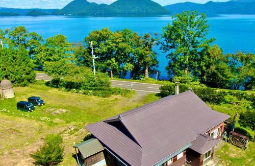 Sobetsu House | Relax in Nature at Chaihana an: Family-Friendly Retreat