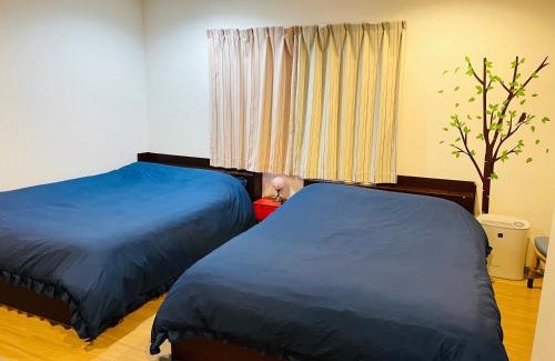 Odawara House | Oceanfront Retreat: Self-Catering Stay with Hot Tub