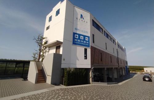 Huxi House | Top-Rated 航空棧輕旅民宿 with Wheelchair Access