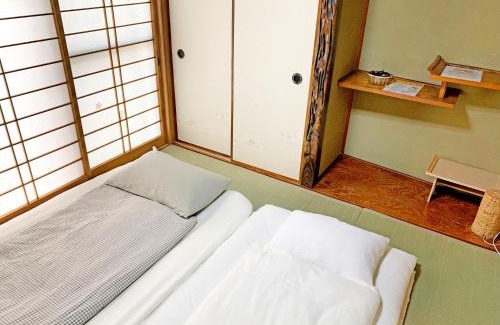 Minami House | Top-Rated Sakura & Maple Guest House with Hot Tub Access