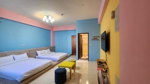 Hualien City Centre House | Vibrant Hualien Retreat with Kids' Play Area & Fun Amenities