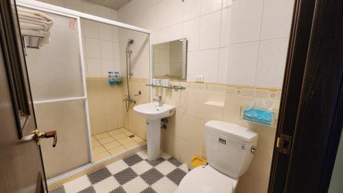 Hualien City Centre House | Vibrant Hualien Retreat with Kids' Play Area & Fun Amenities