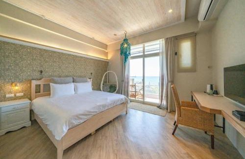 Hualien City Centre House | Seaside Retreat: Listen to Waves at Hualien Oceanfront Inn