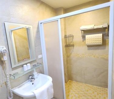 Hualien City Centre House | Perfect Retreat Near Hualien City - Pet Friendly & Breakfast