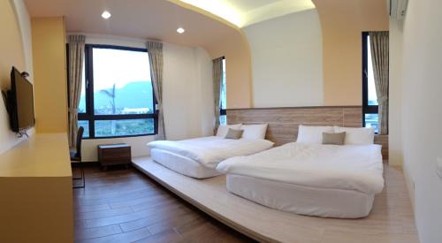 Hualien City Centre House | Discover Hualien Flora Elevator Farm Stay with Private Parking